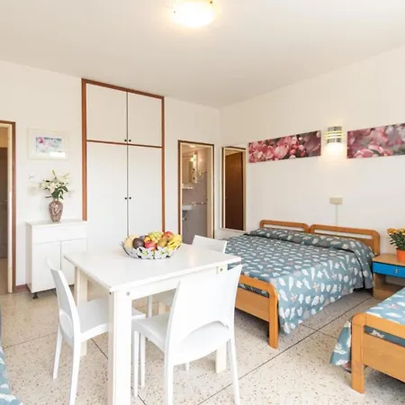 Charming In Great Location By Beahost Lignano Sabbiadoro
