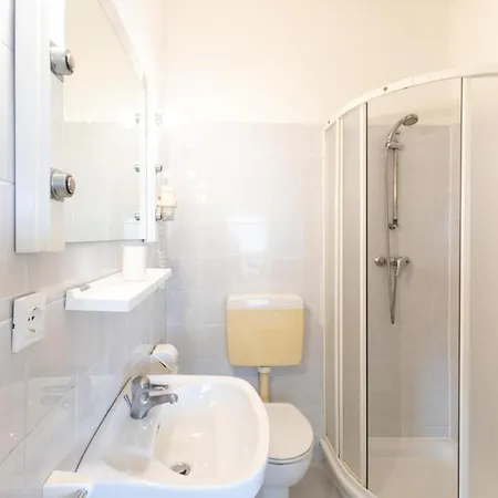 Comfortable Flat 350mt From The Sea Lignano Sabbiadoro