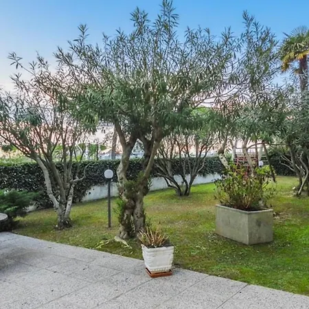 Comfortable Flat 350mt From The Sea Apartament Lignano Sabbiadoro