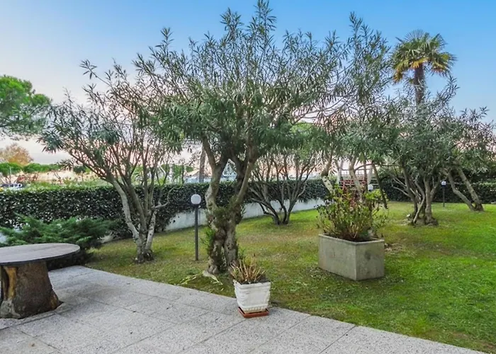 Comfortable Flat 350mt From The Sea Apartment Lignano Sabbiadoro